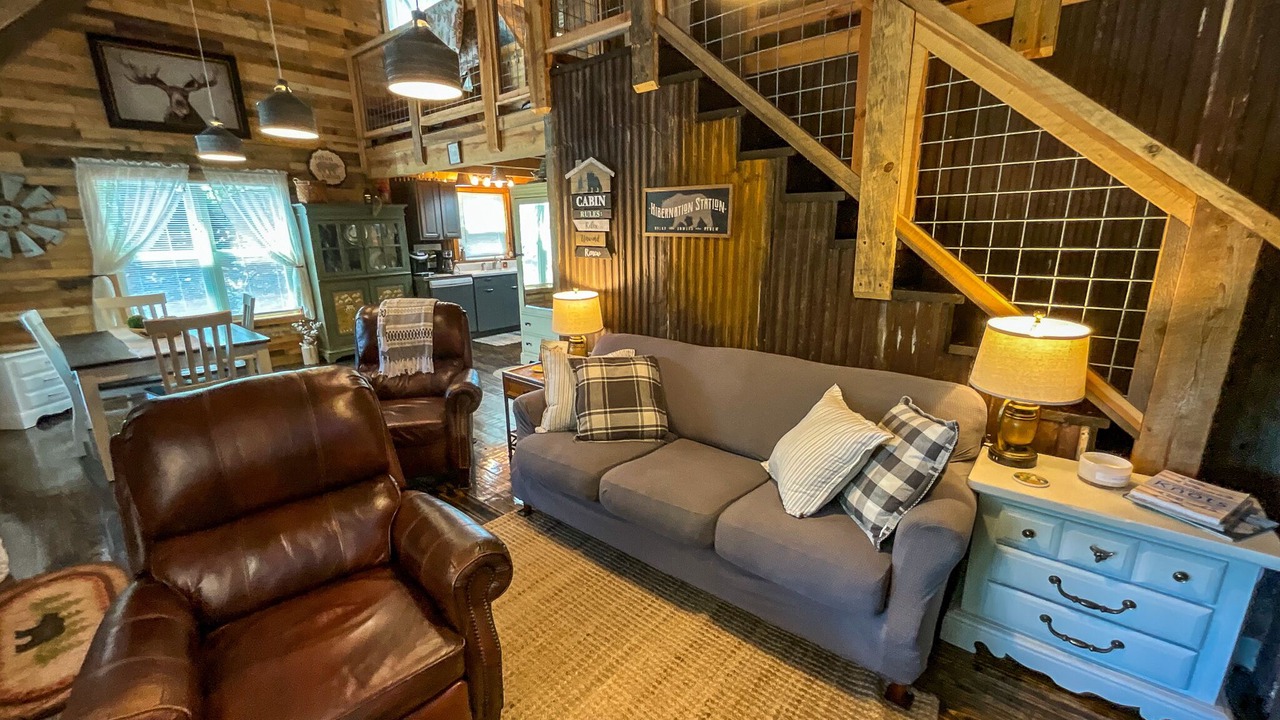 Photo of Livingroom in Millers Creek