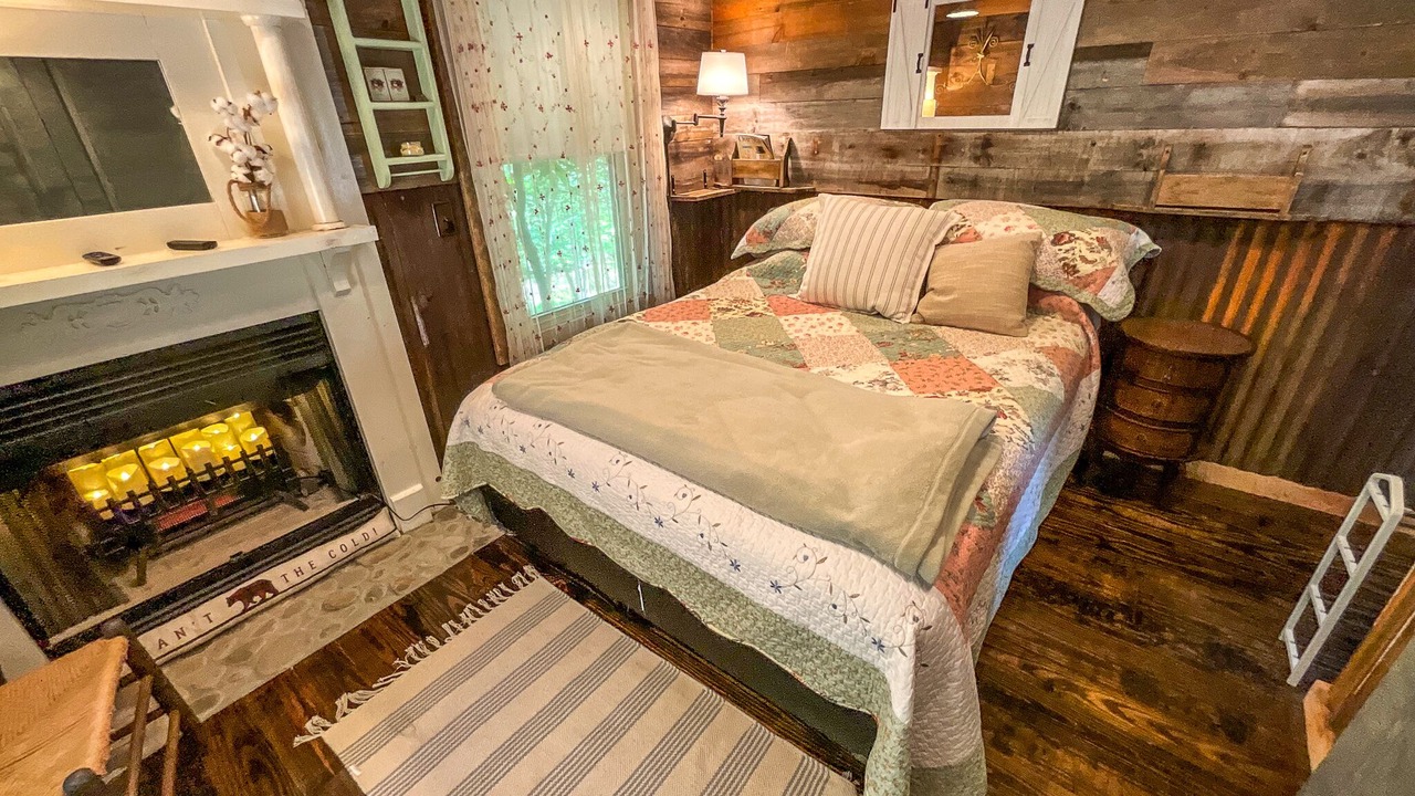 Photo of Bedroom in Millers Creek