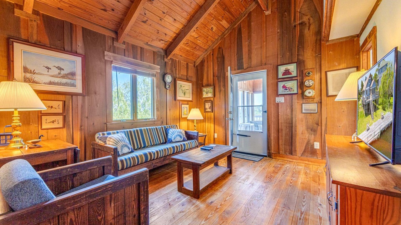Photo of Bedroom in Brigands' Bay