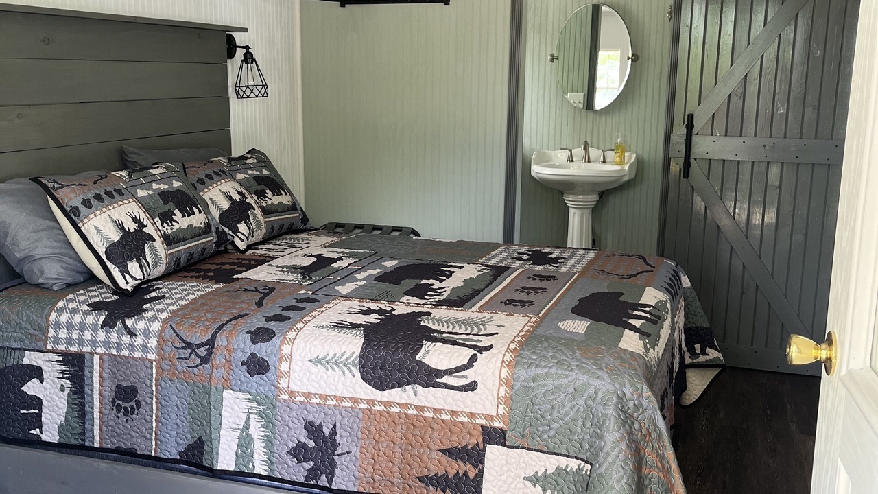 Photo of Bedroom in Lake Toxaway
