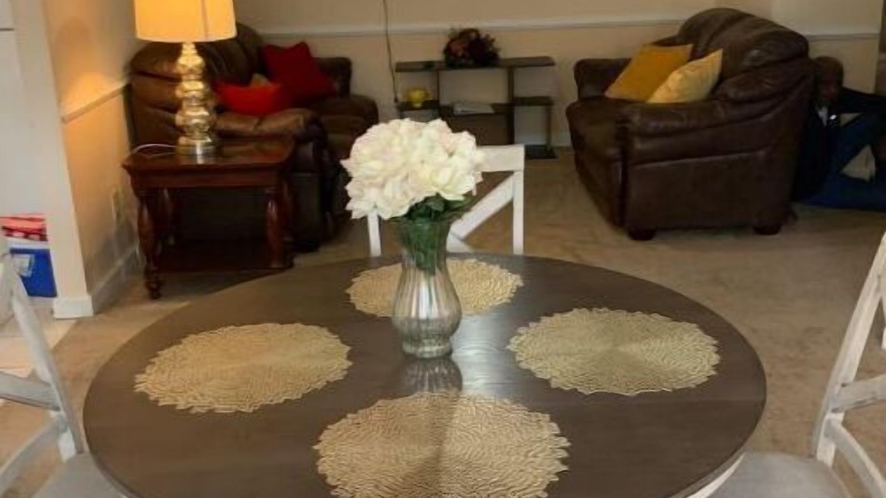 Photo of Livingroom in Elizabeth City