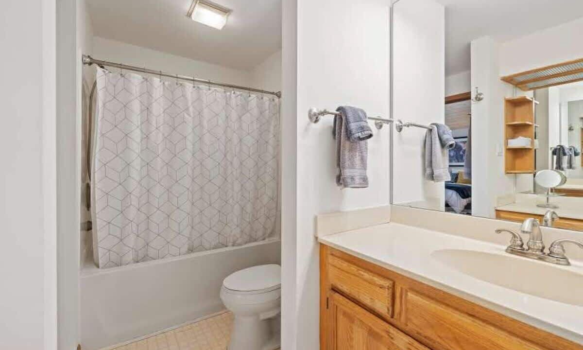 Photo of Bathroom in Hendersonville