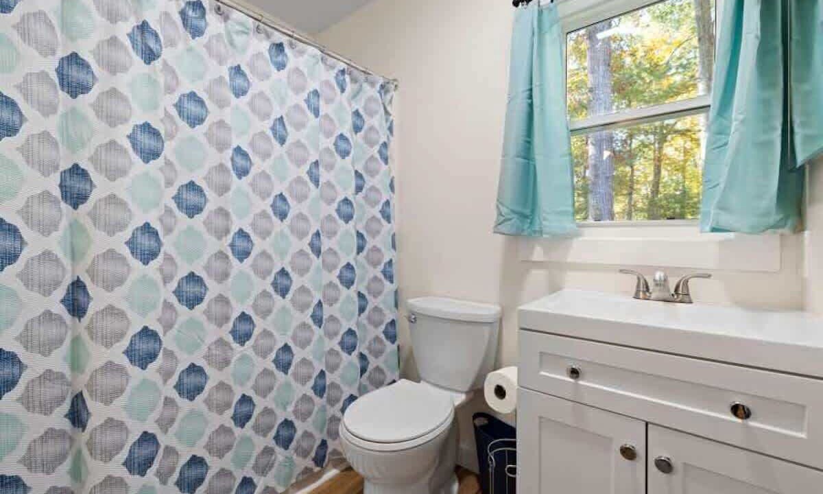 Photo of Bathroom in Hendersonville