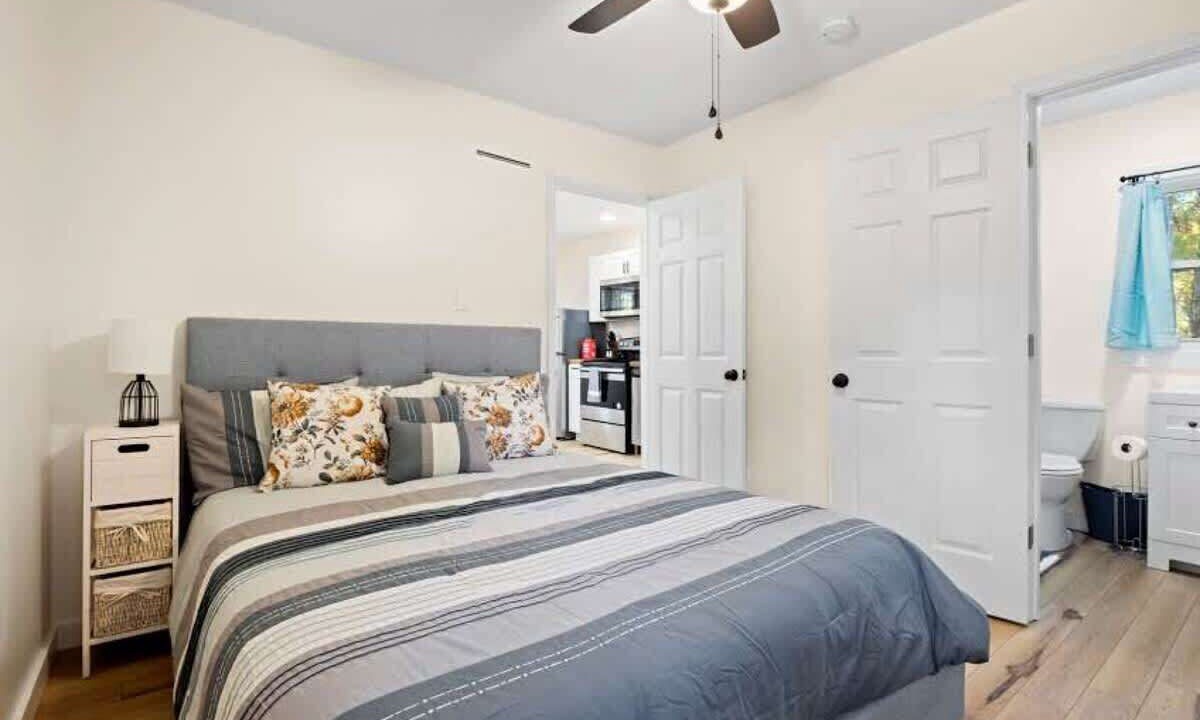 Photo of Bedroom in Hendersonville