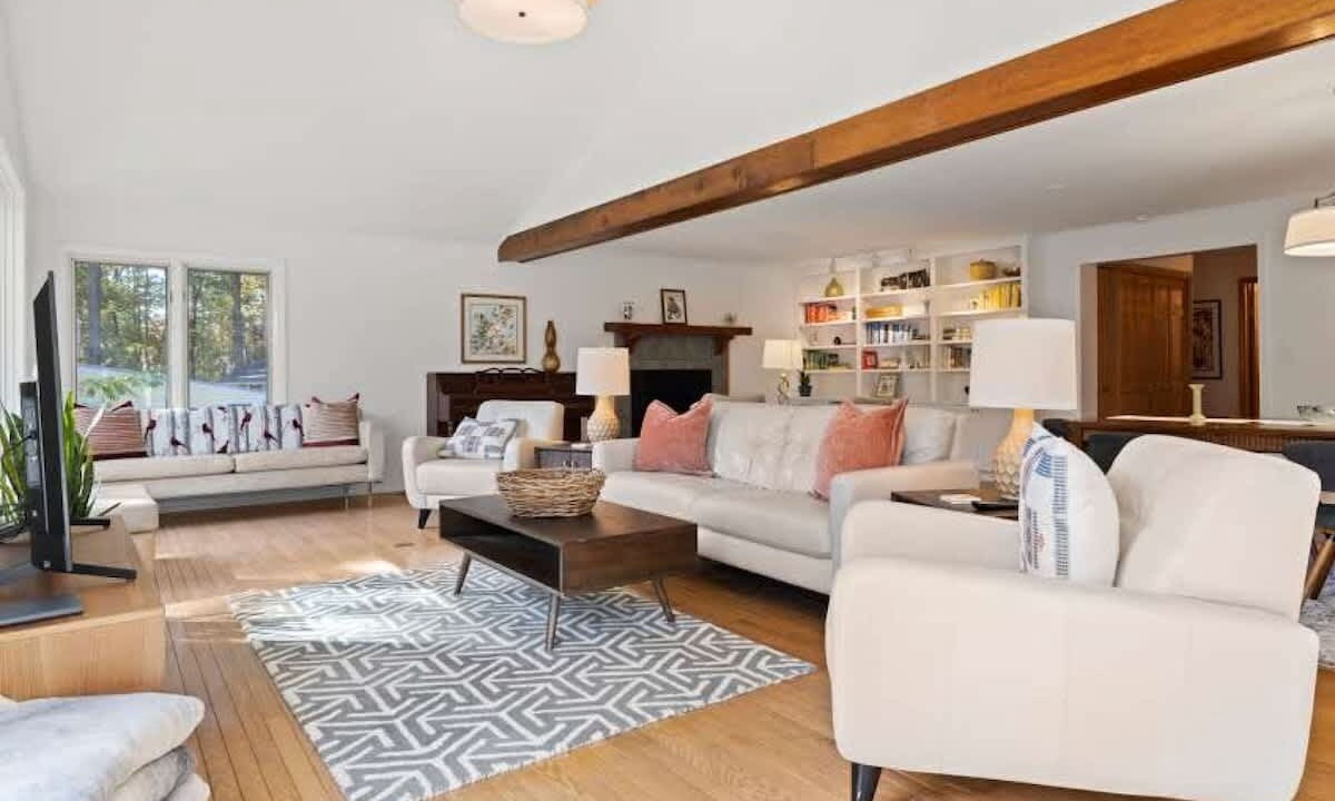 Photo of Livingroom in Hendersonville