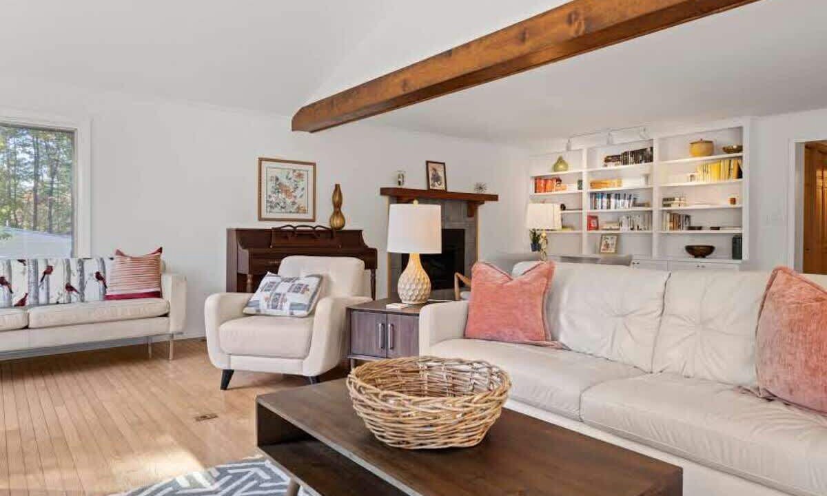 Photo of Livingroom in Hendersonville