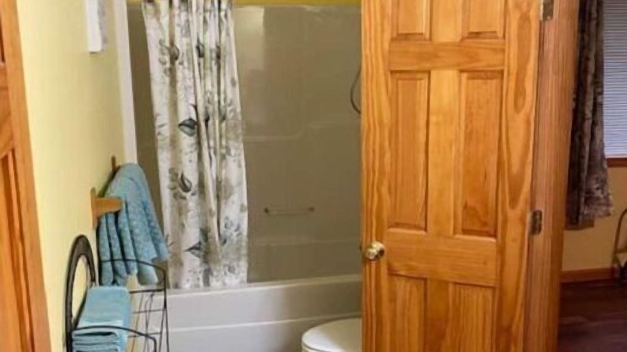 Photo of Bathroom in Maple Springs