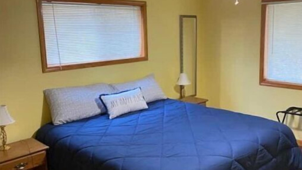 Photo of Bedroom in Maple Springs
