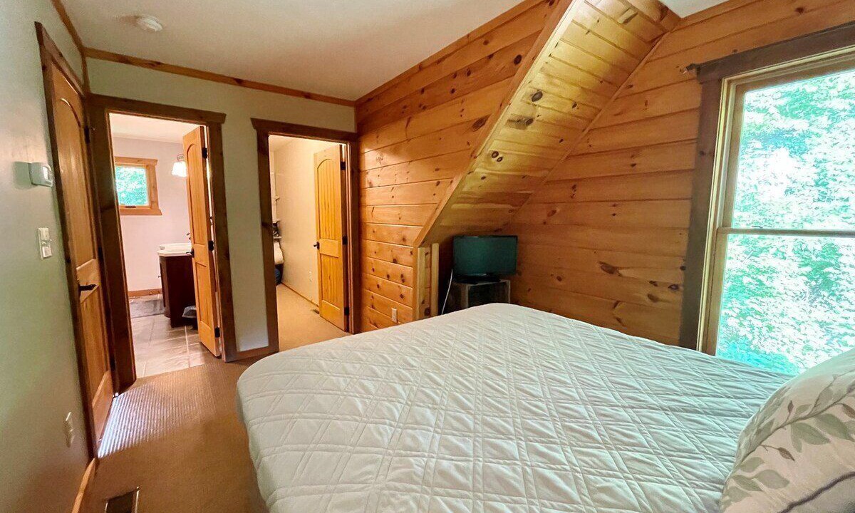 Photo of Bathroom in Todd