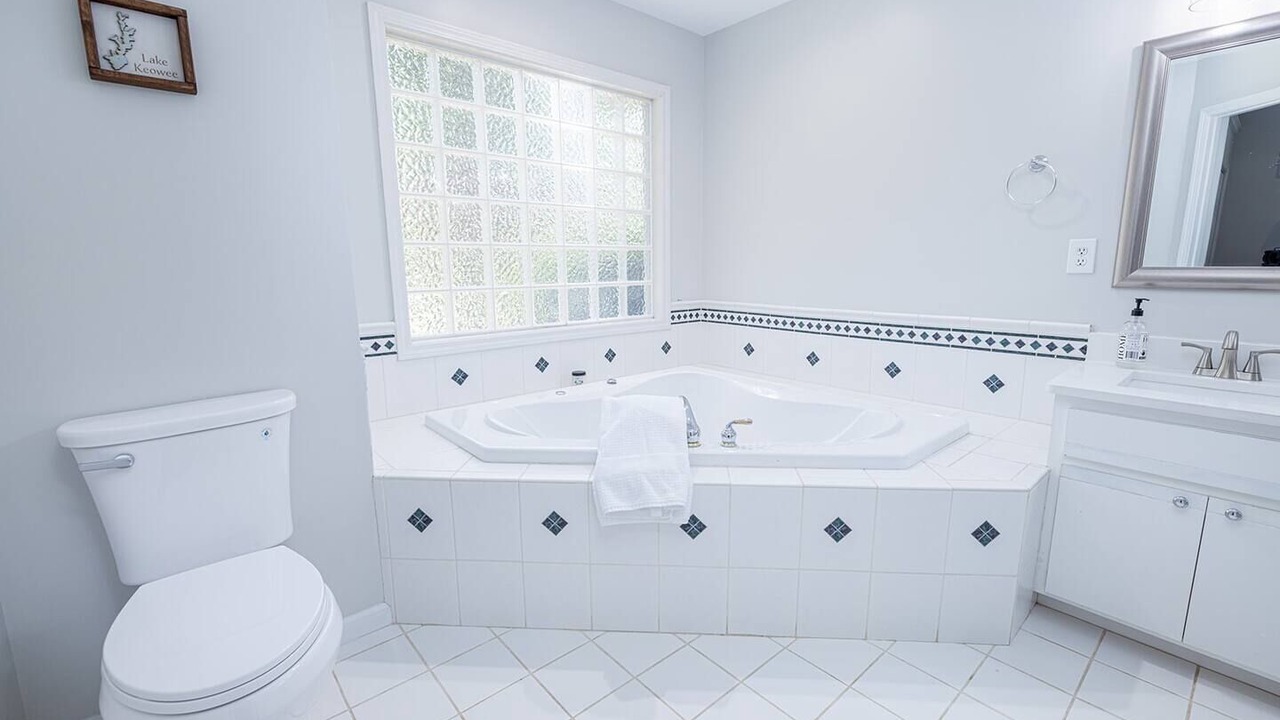 Photo of Bathroom in Indian Oaks
