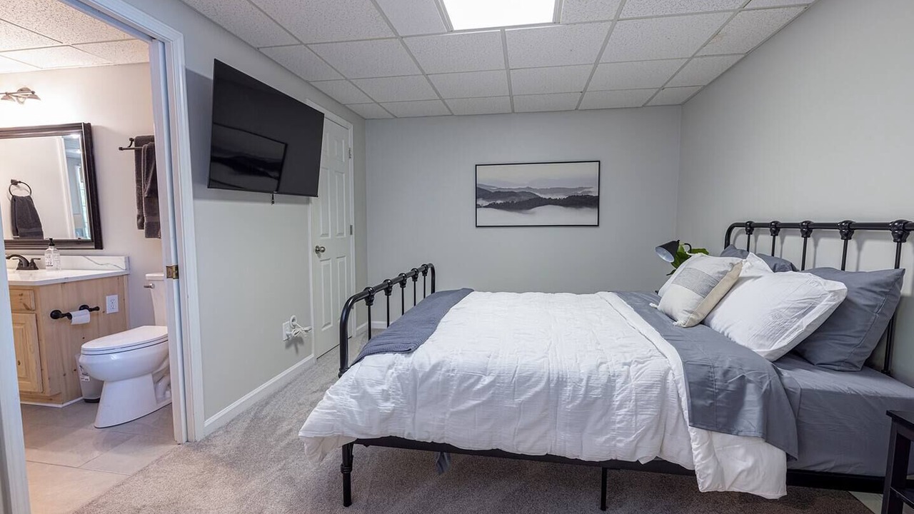 Photo of Bedroom in Indian Oaks