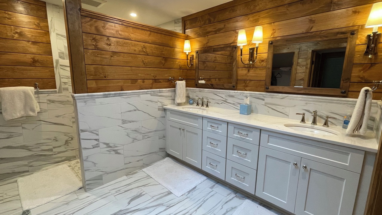 Photo of Bathroom in Tuxedo