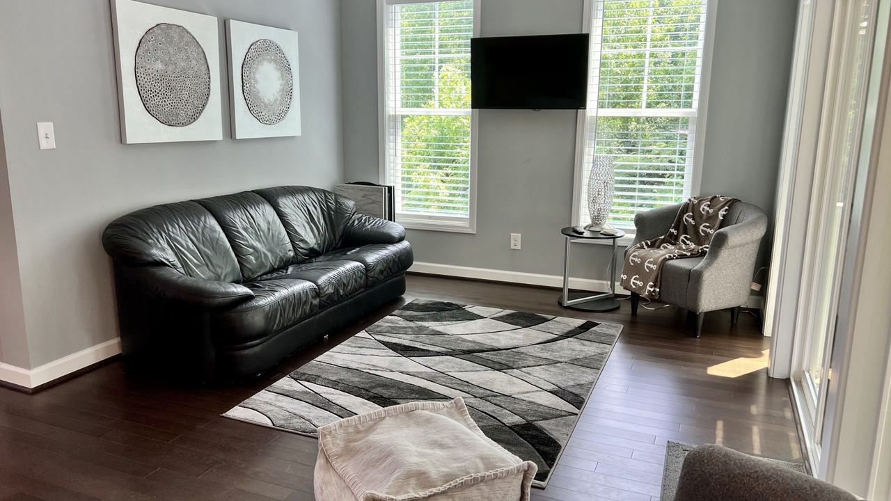 Photo of Livingroom in Eatons Crossing
