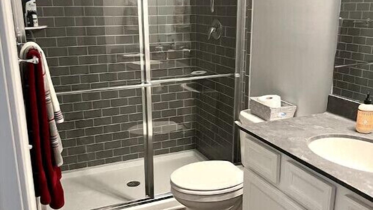 Photo of Bathroom in Eatons Crossing