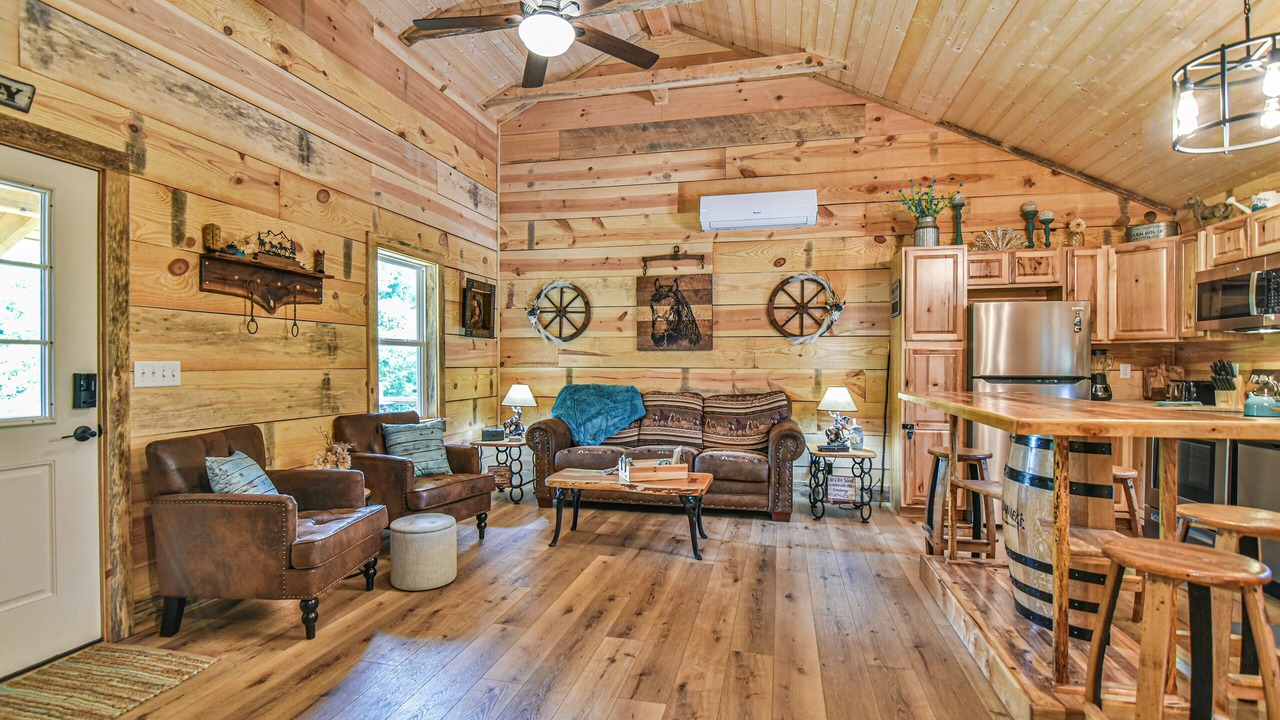 Photo of Livingroom in Hendersonville