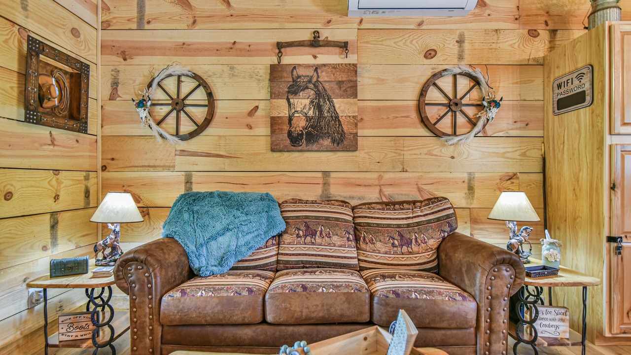 Photo of Livingroom in Hendersonville