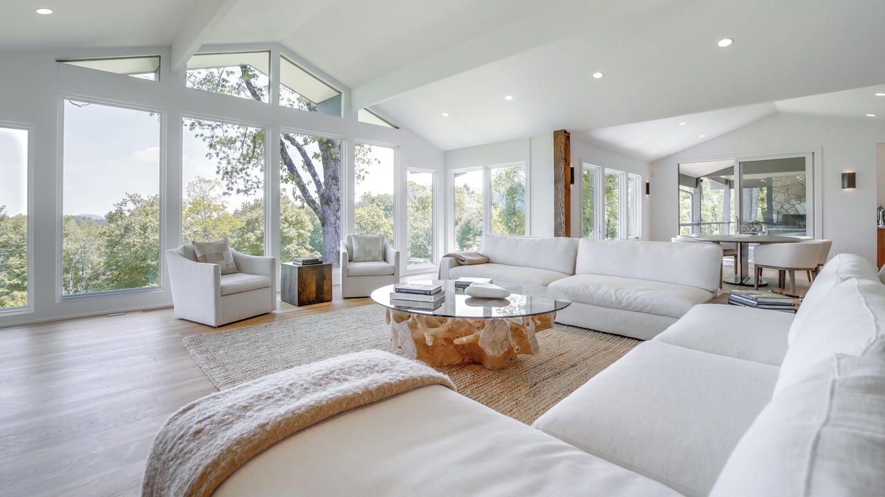 Photo of Livingroom in Cashiers