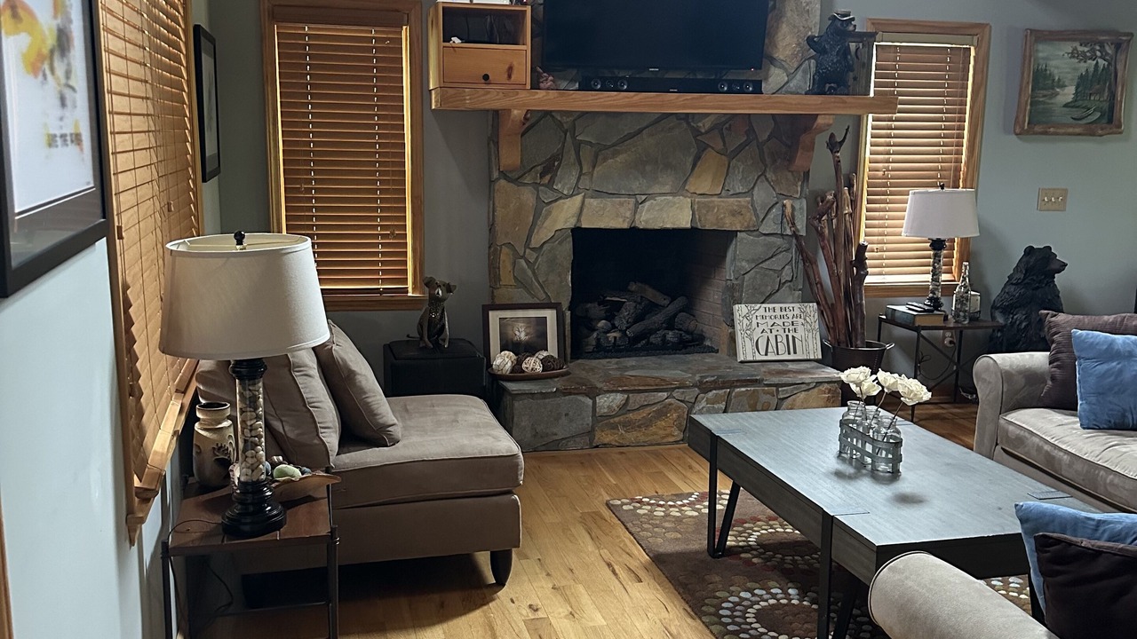 Photo of Livingroom in Piney Creek