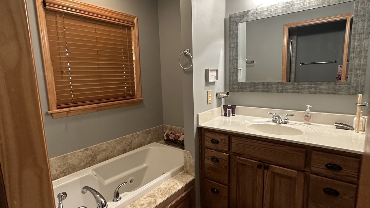 Photo of Bathroom in Piney Creek