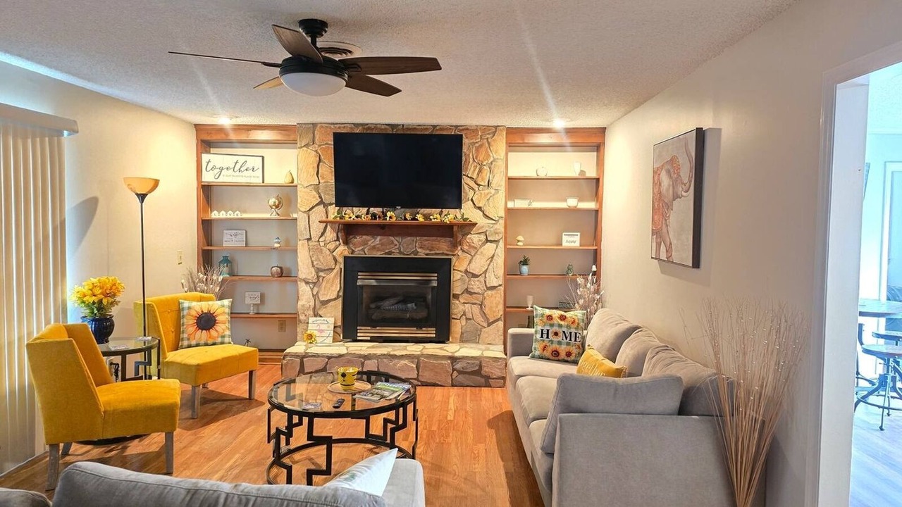 Photo of Livingroom in McLeansville