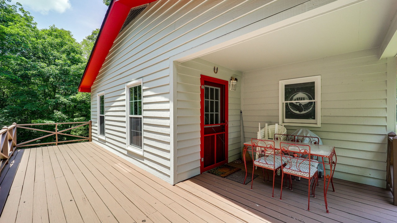 Photo of Outdoor in Bakersville