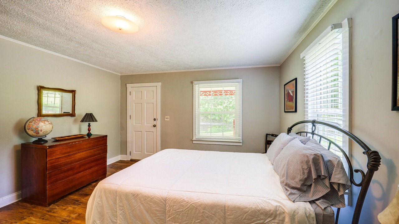 Photo of Bedroom in Bakersville