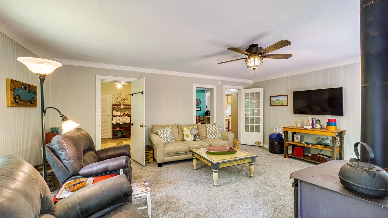 Photo of Livingroom in Bakersville