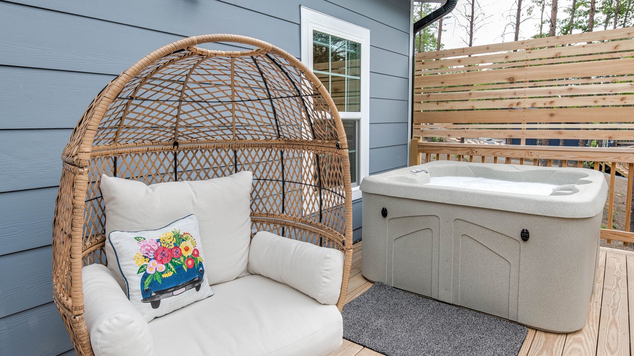 Photo of Patio Balcony in Lake Lure
