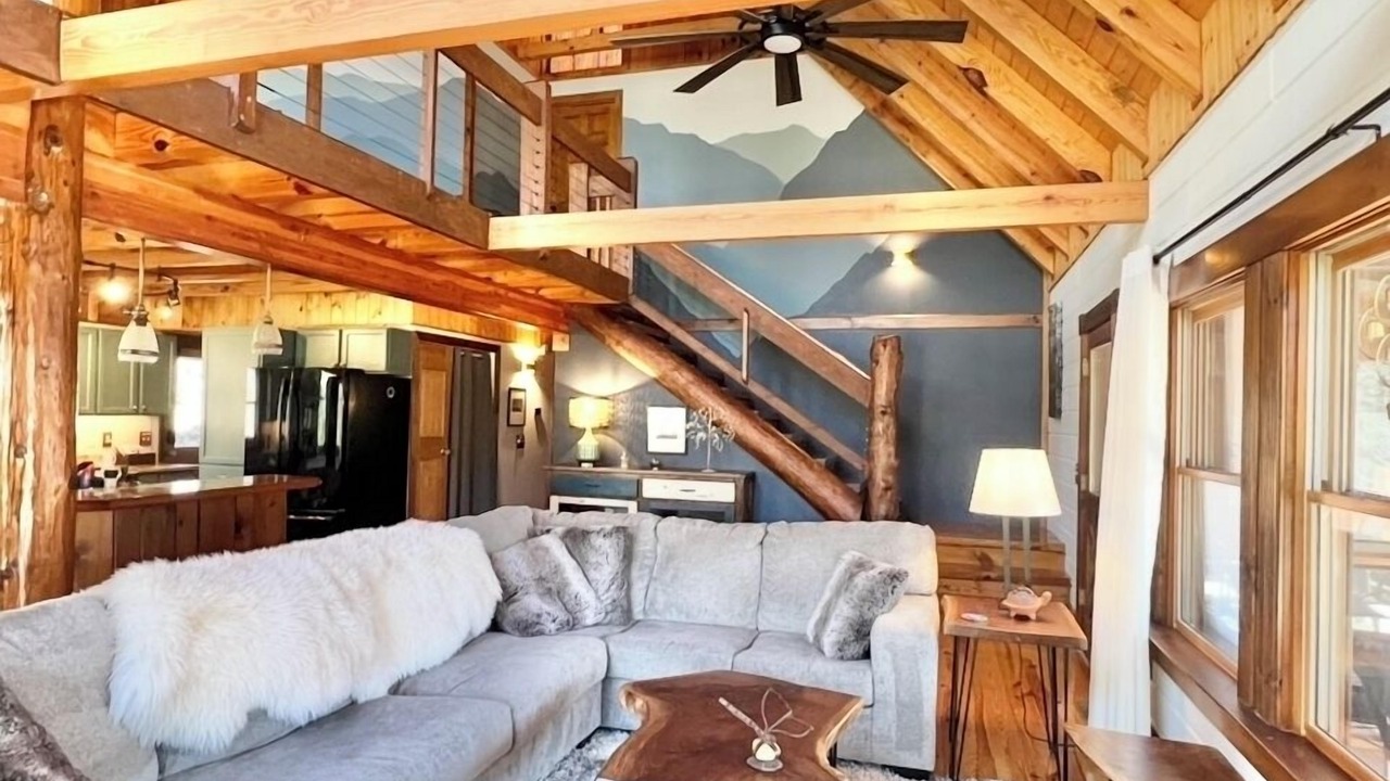 Photo of Livingroom in Brevard