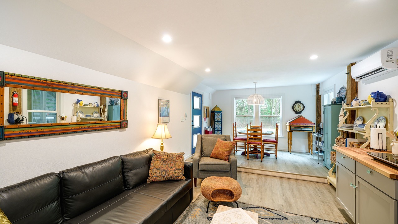 Photo of Livingroom in Southern Shores