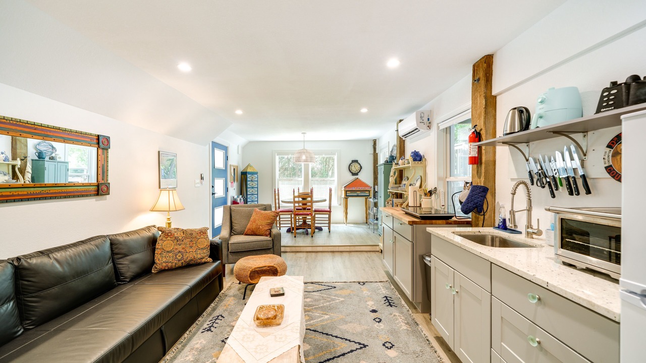 Photo of Livingroom in Southern Shores