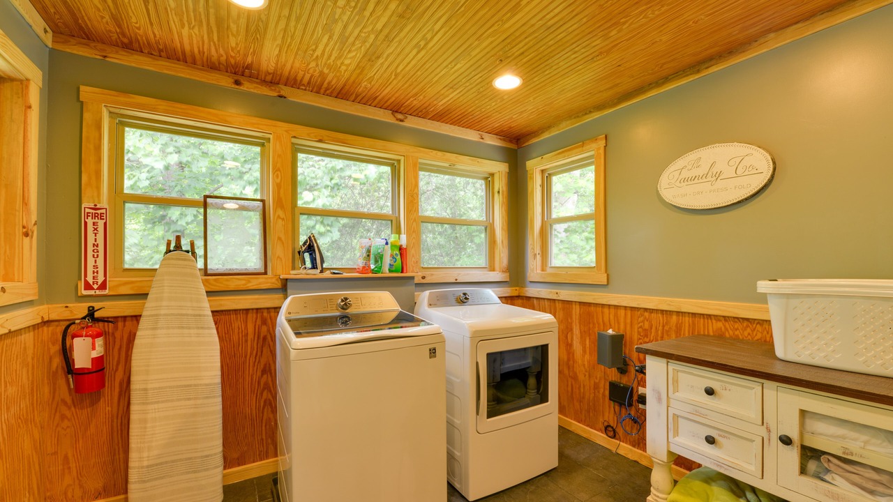 Photo of Bedroom in Olin