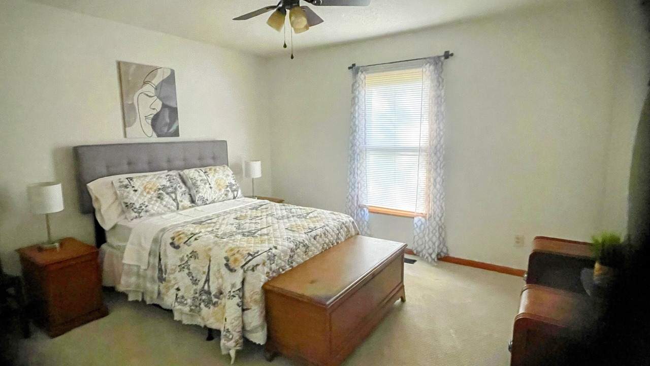 Photo of Bedroom in Boger City