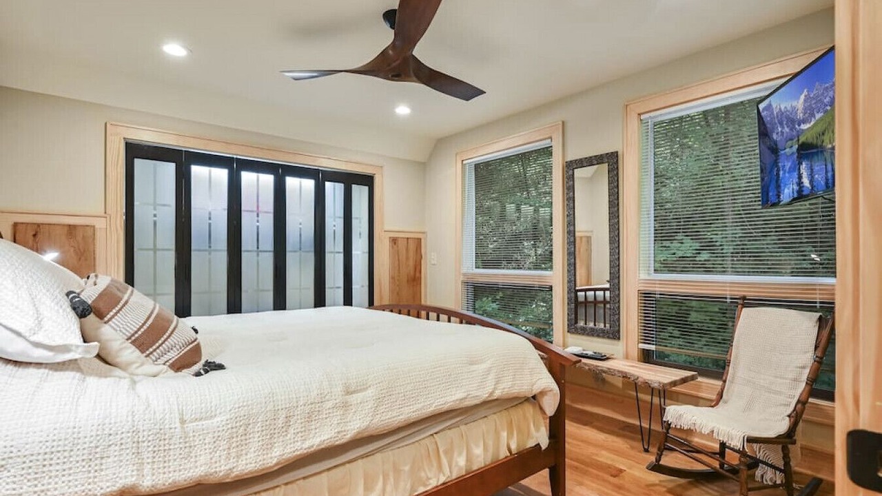 Photo of Bedroom in Weaverville