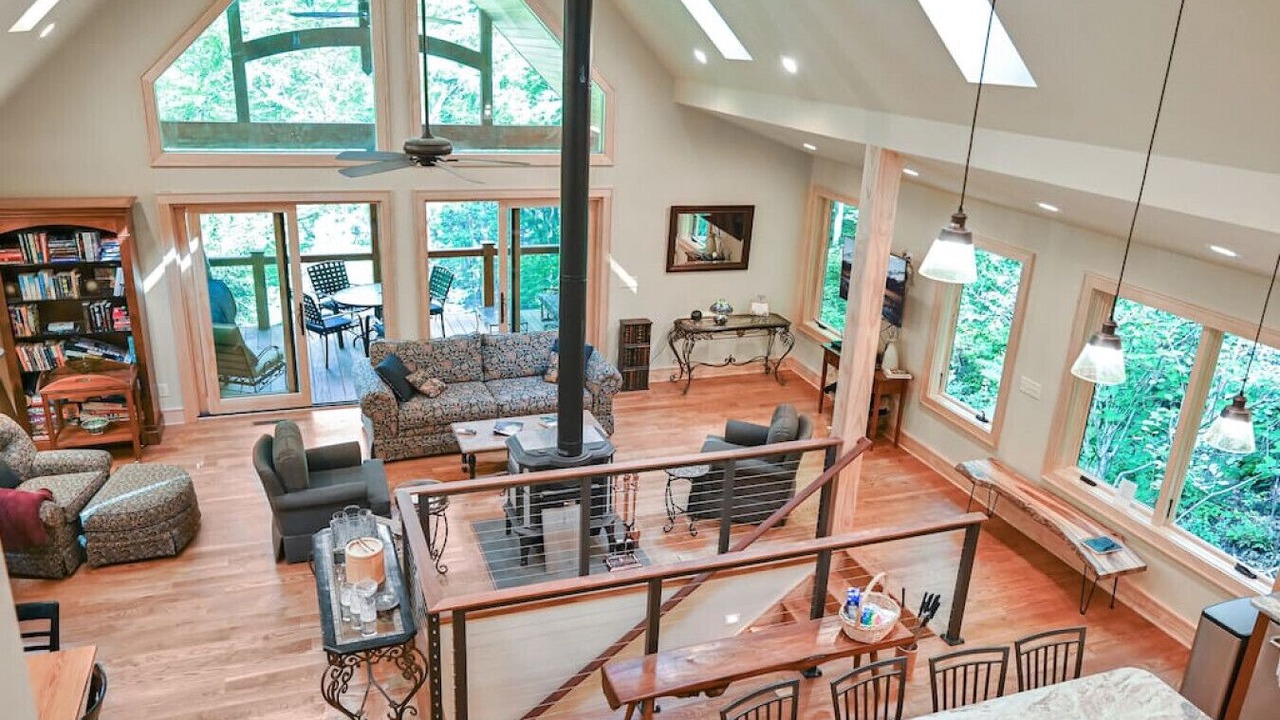 Photo of Livingroom in Weaverville