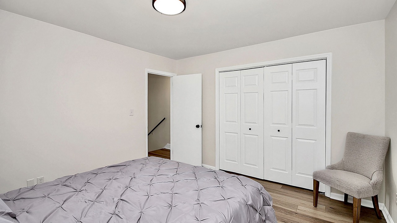 Photo of Bedroom in Executive Park