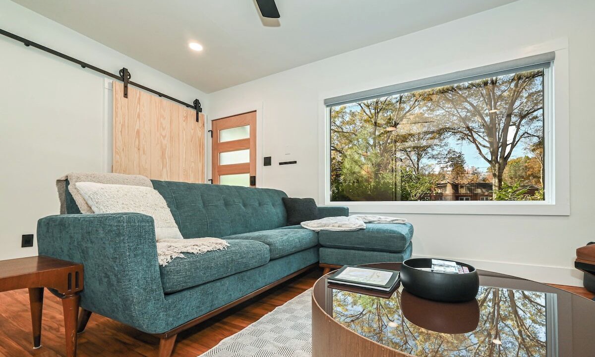 Photo of Livingroom in Matthews