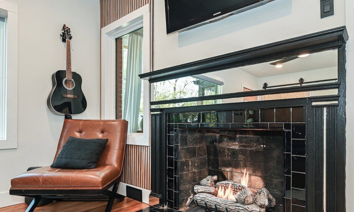 Photo of Livingroom in Matthews