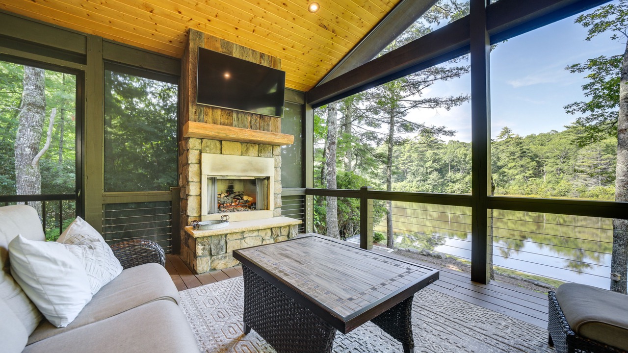 Photo of Livingroom in Glenville
