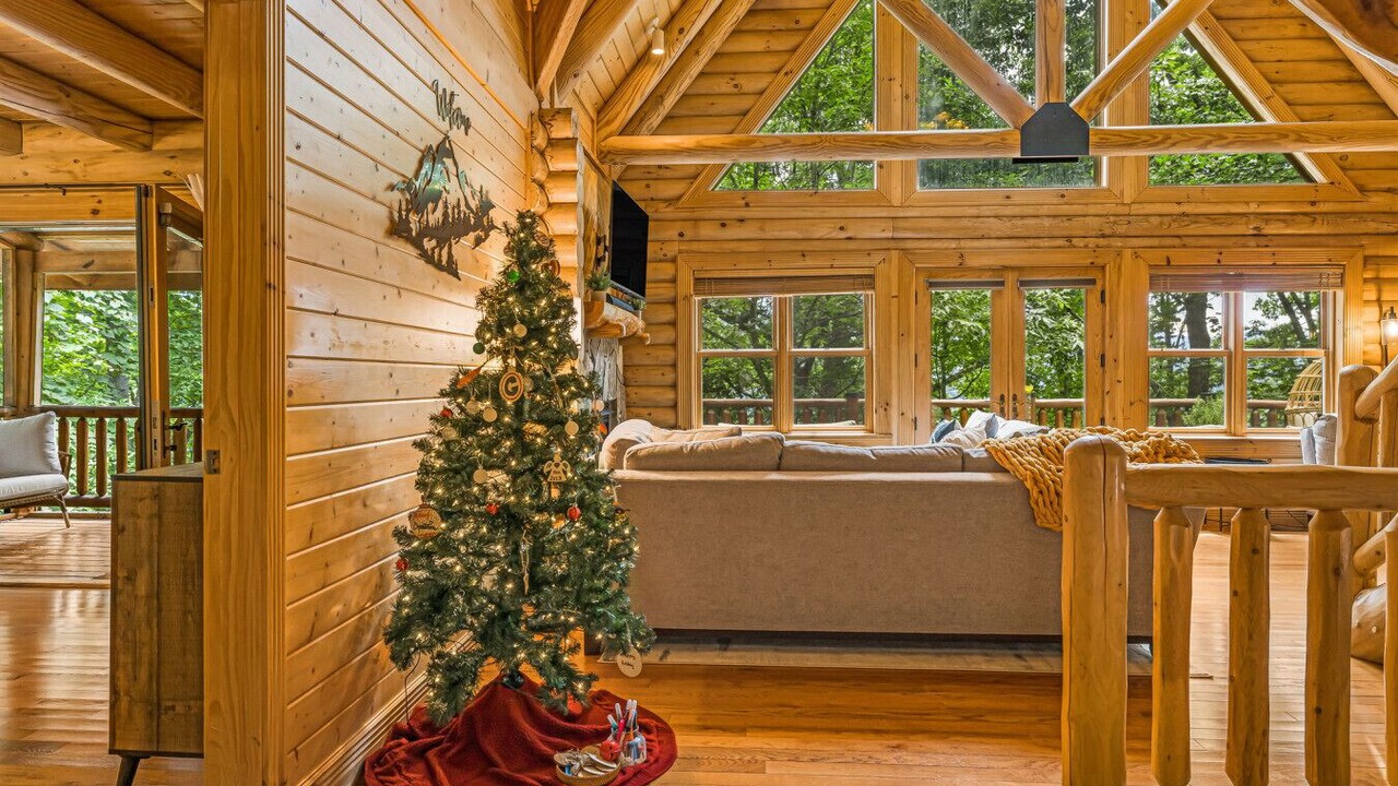 Photo of Livingroom in Bryson City