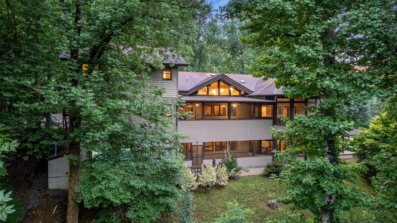 Photo of Outdoor in Hendersonville