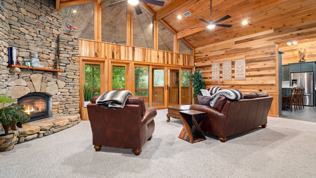 Photo of Livingroom in Hendersonville