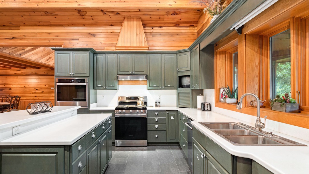 Photo of Kitchen in Hendersonville