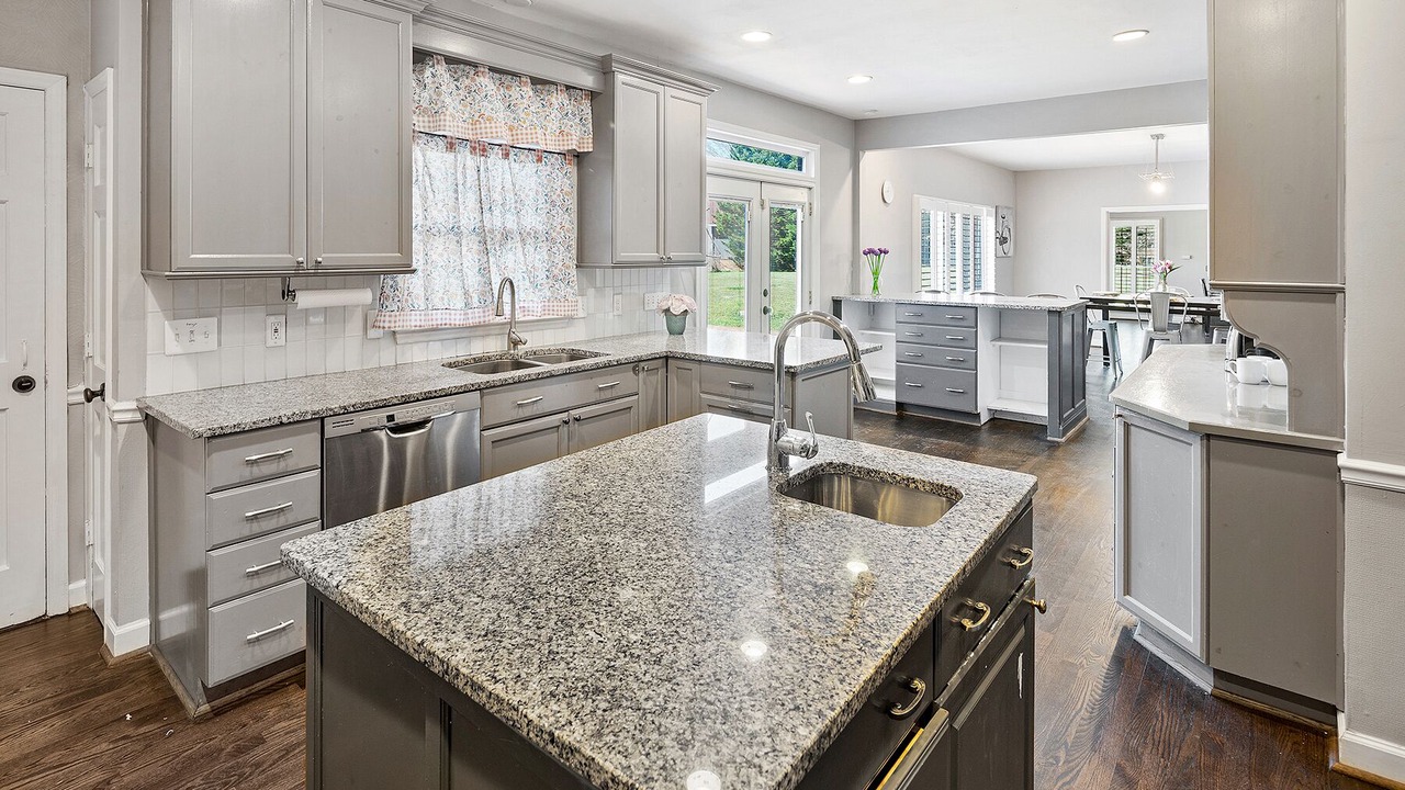 Photo of Kitchen in Steele Creek