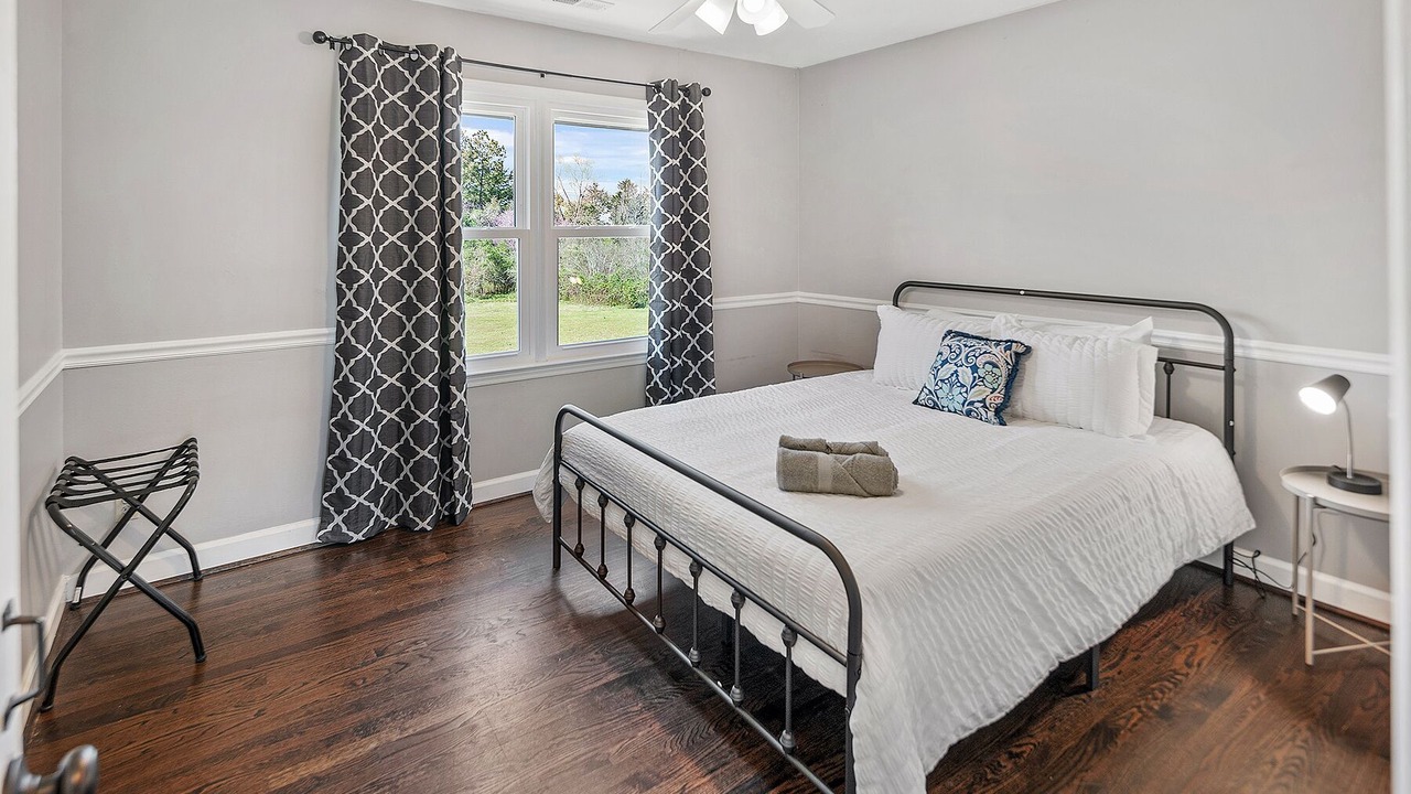 Photo of Bedroom in Steele Creek
