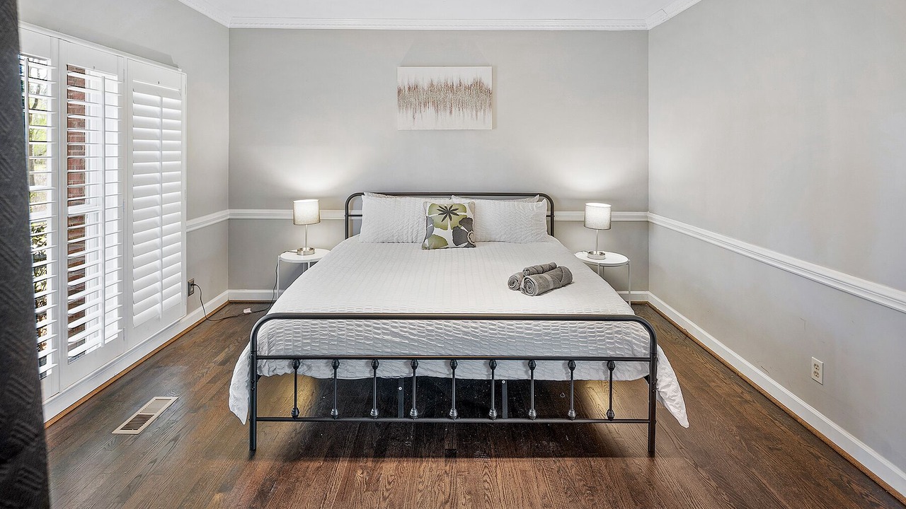 Photo of Bedroom in Steele Creek