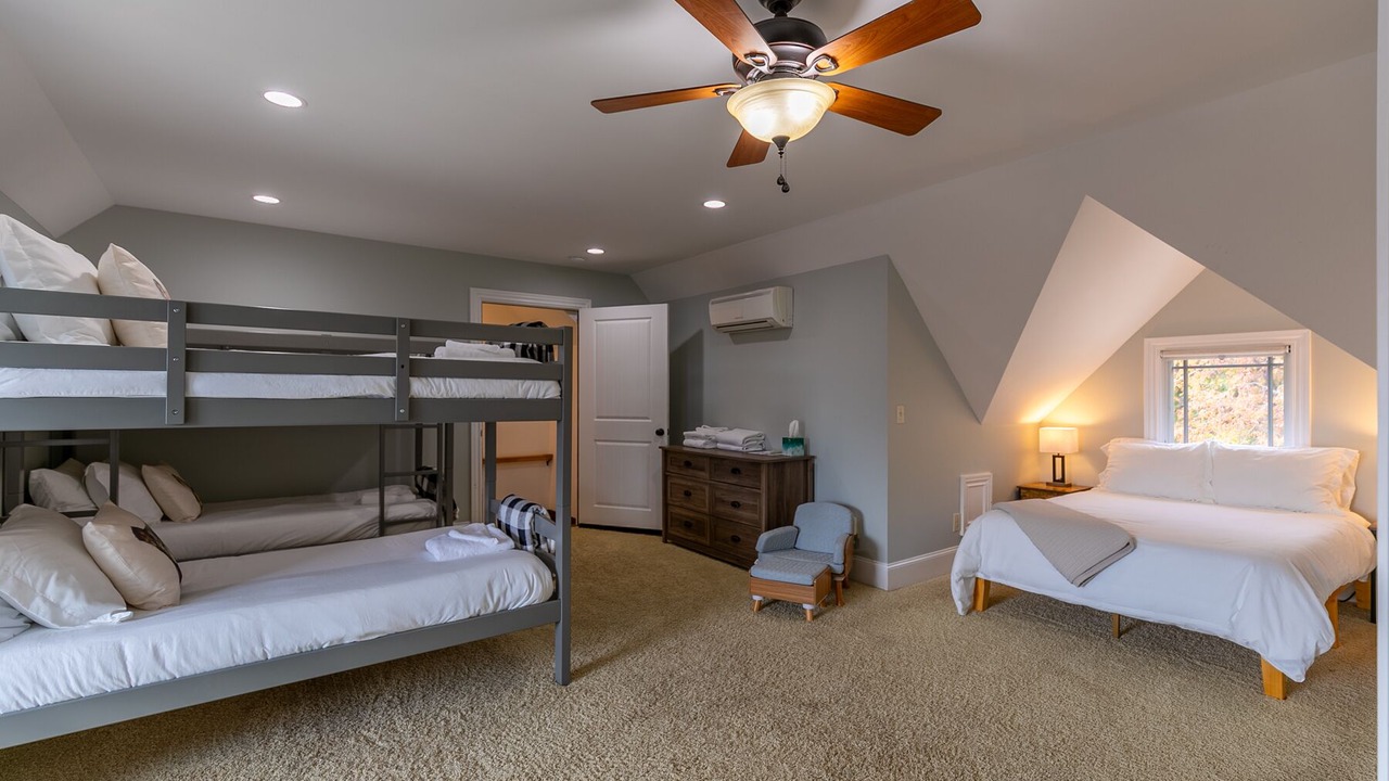 Photo of Bedroom in Altamont
