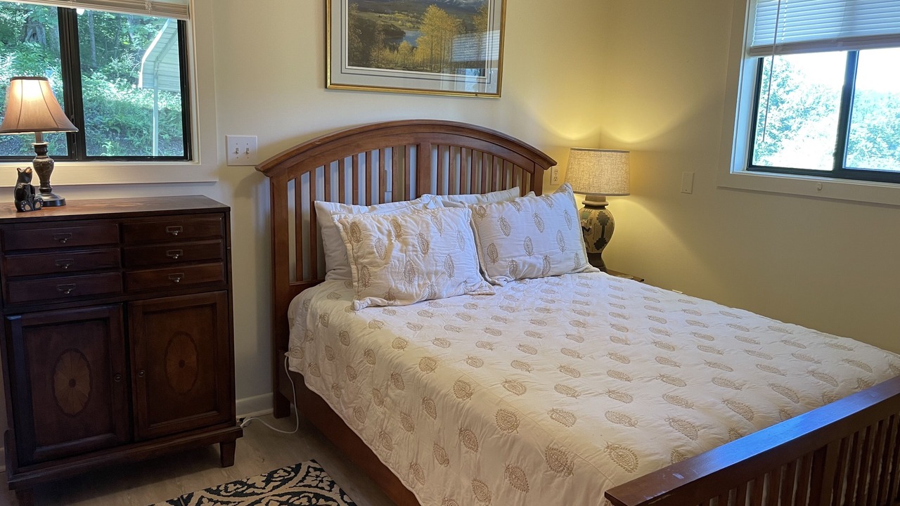 Photo of Bedroom in Sylva