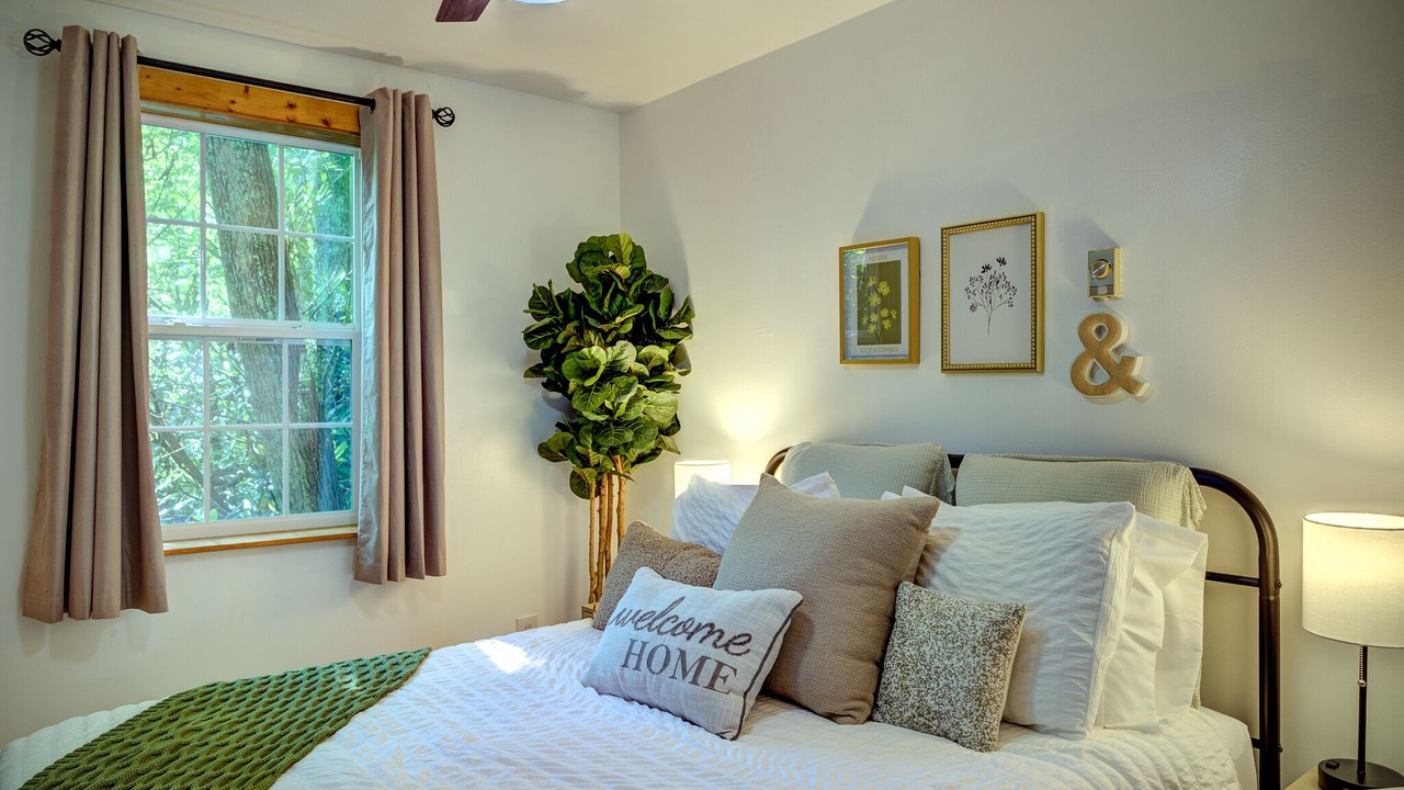 Photo of Bedroom in Mill Ridge