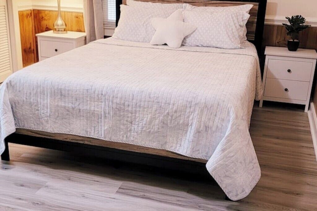 Photo of Bedroom in Cape Fear